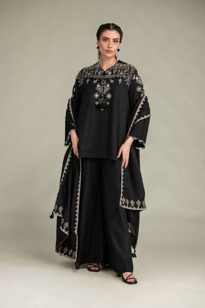 Ebony Ivory Shawl