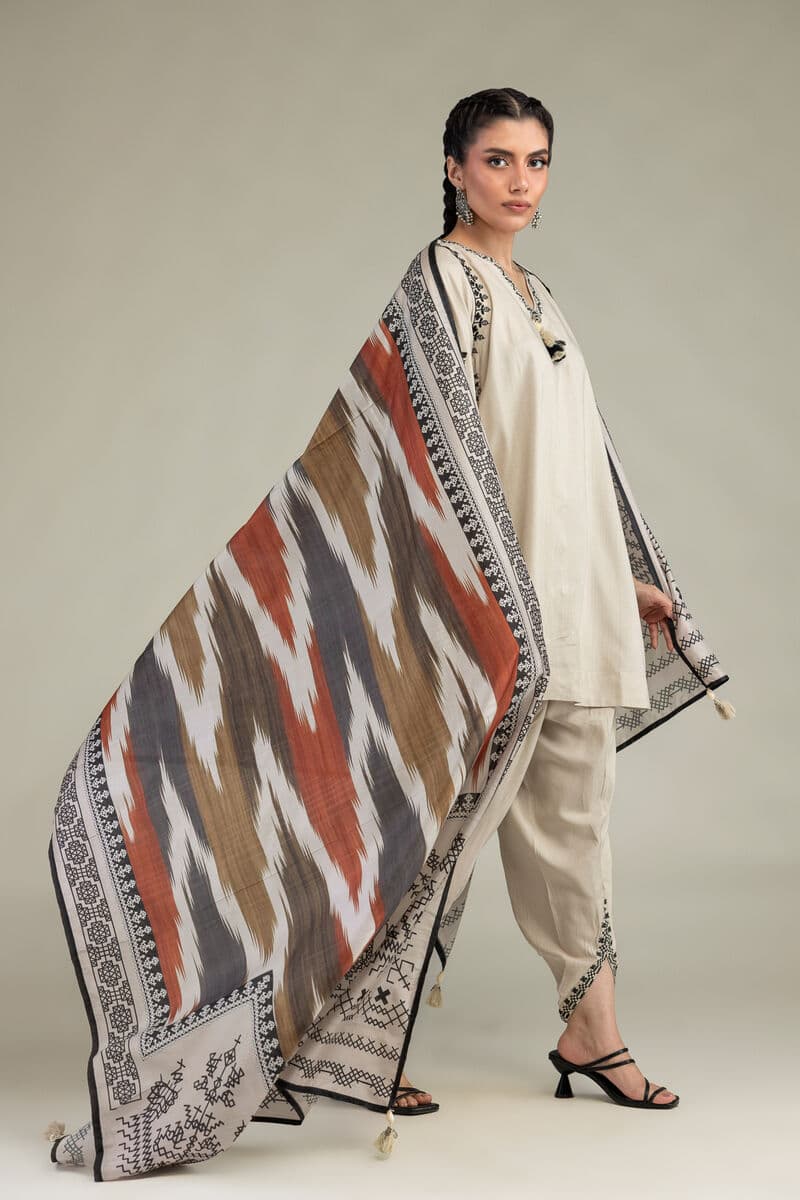 Ivory Tribal Ikat — atelier photograph