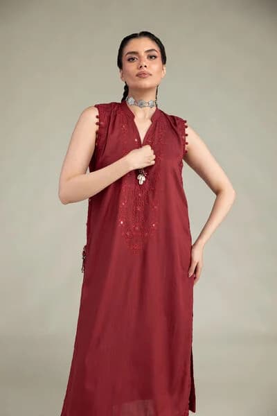Maroon Ajrak Sleeveless — atelier photograph