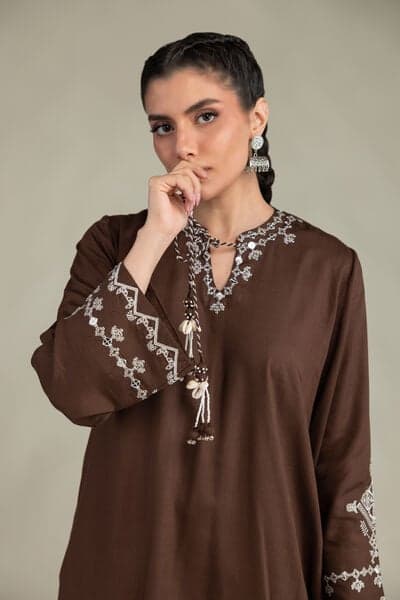Mocha Geometric Khaddar — atelier photograph